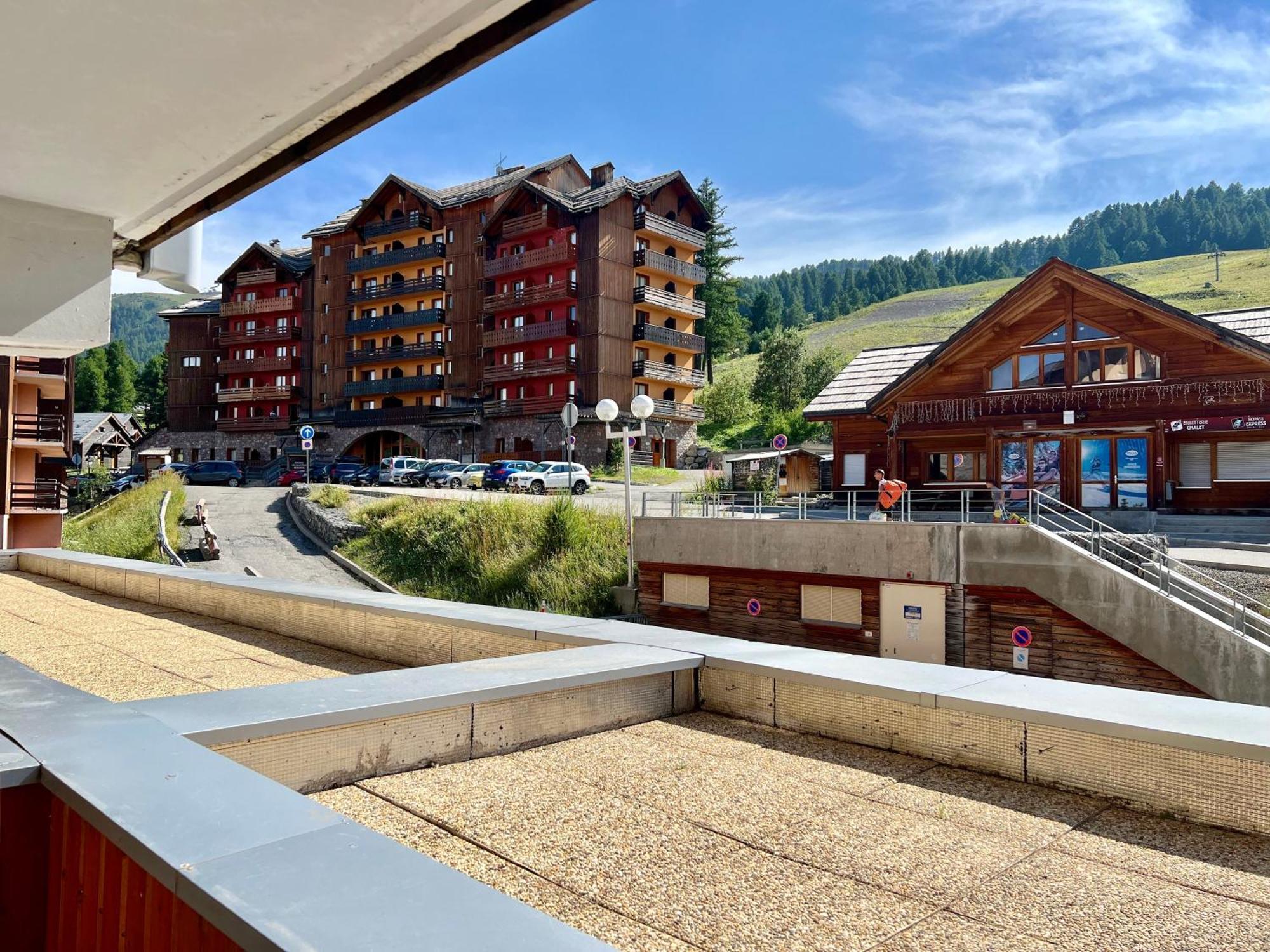 Risoulski Antares - Piscine Et Sauna Екстериор снимка